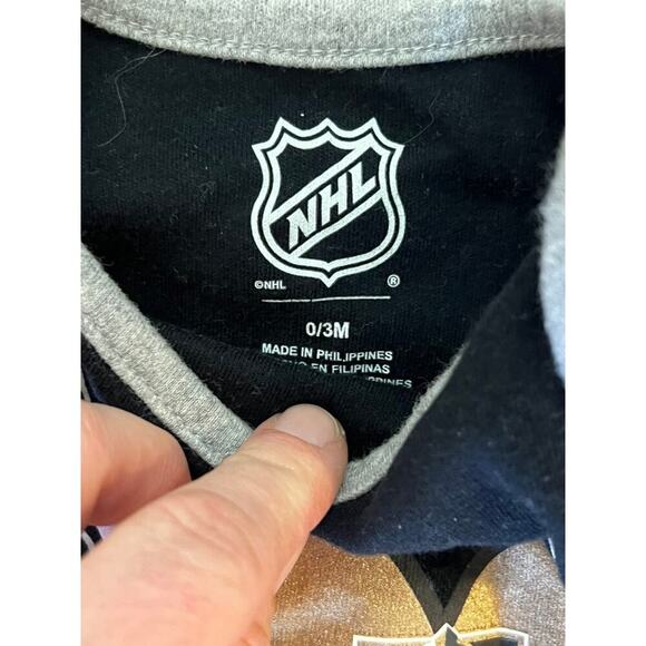 Baby Las Vegas Knights Hockey onesie 0-3 months Hockey in my heart black gold - Picture 4 of 5